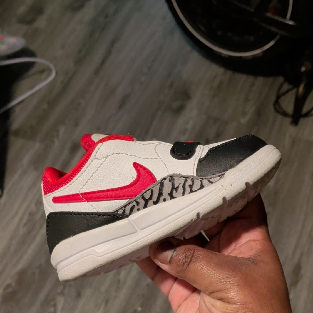 Nike Kids' White, Red, and Black Sneakers